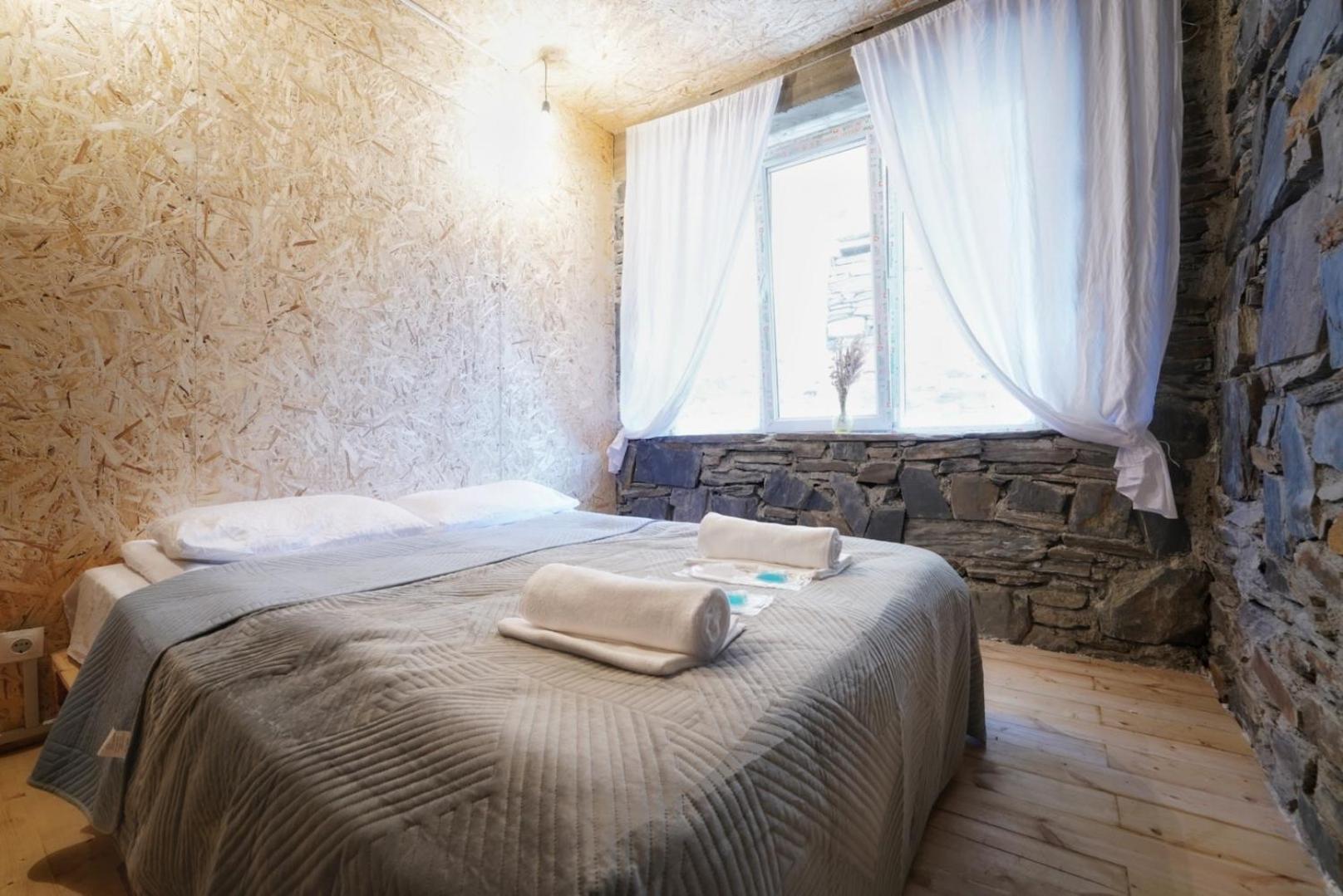 Agra Ushguli Hotell Exteriör bild