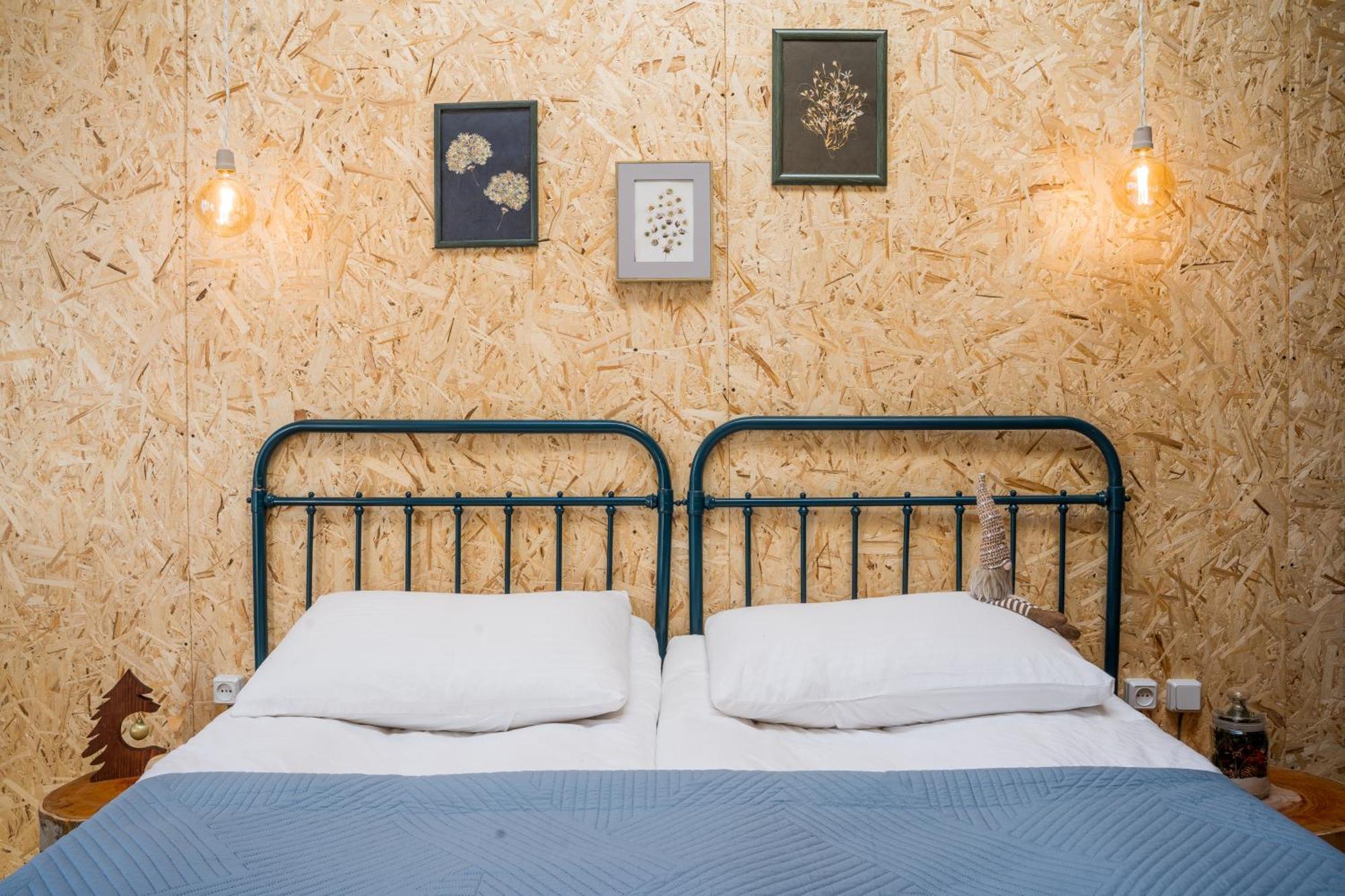 Agra Ushguli Hotell Exteriör bild